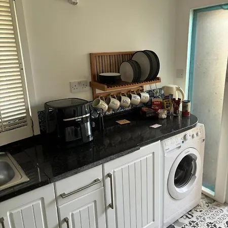 Private Apartment With En-Suite-2